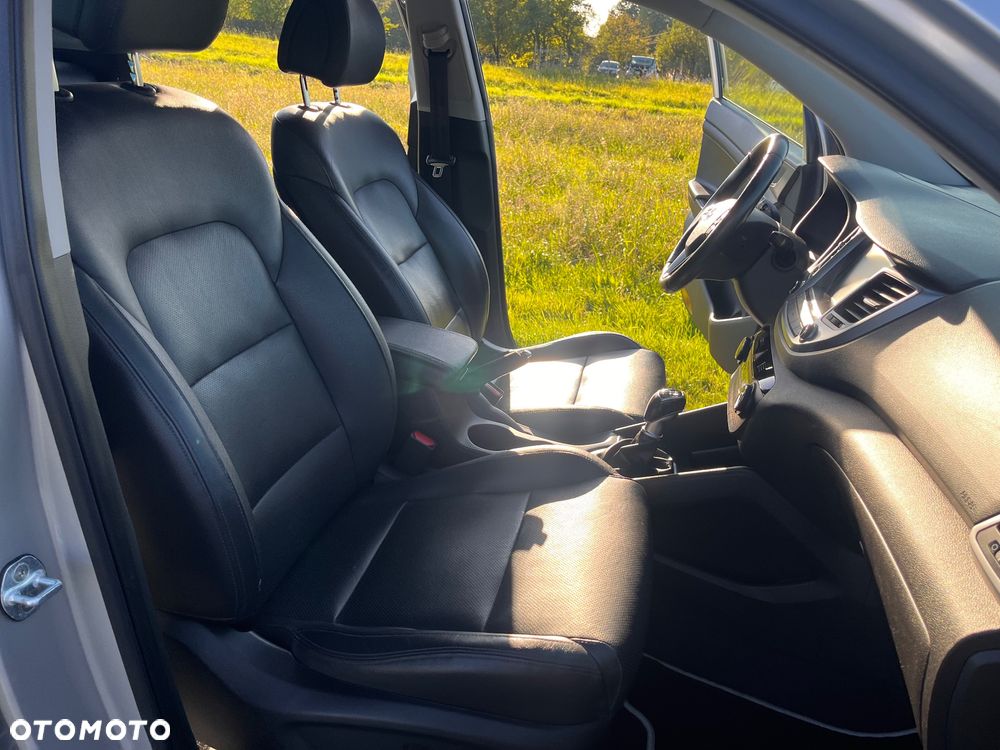 Hyundai Tucson 1.6 Turbo 4WD Advantage - 16