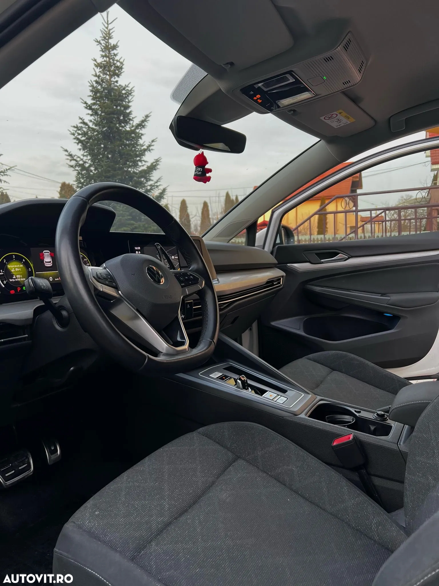 Volkswagen Golf - 14