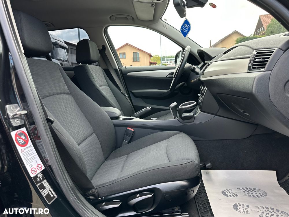 BMW X1 sDrive16d - 12