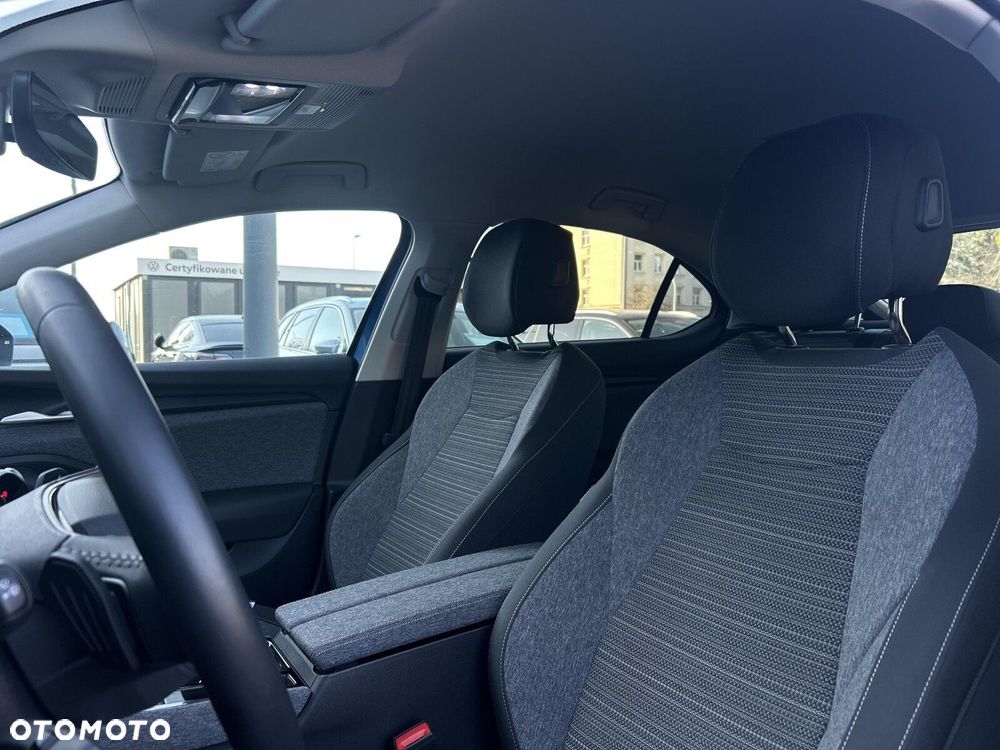 Skoda Superb 2.0 TDI SCR Selection DSG - 13