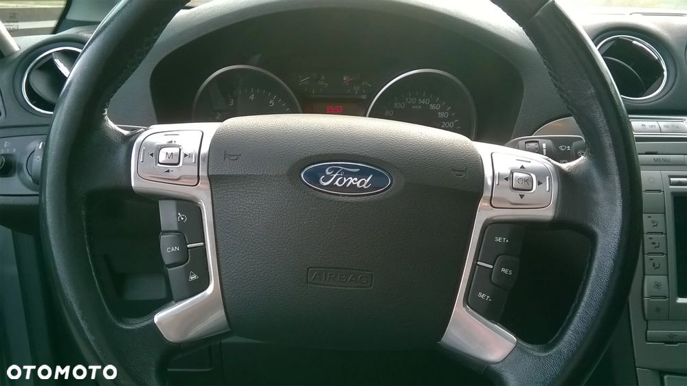 Ford S-Max 2.5 Titanium - 13