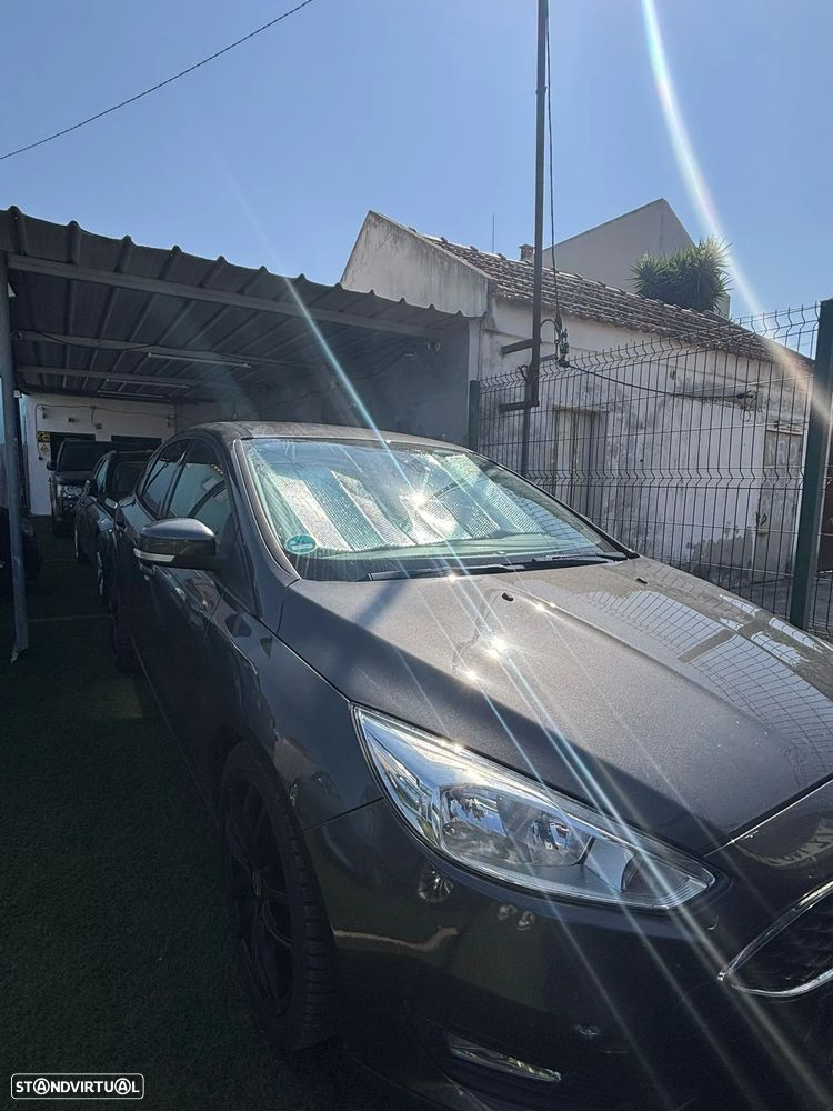 Ford Focus 1.0 EcoBoost S&S - 2