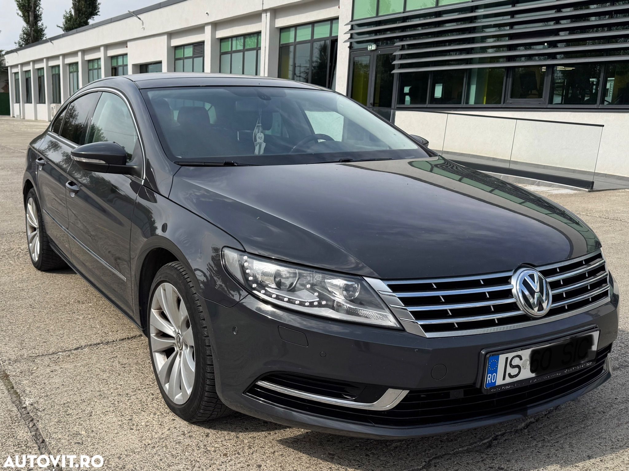 Volkswagen Passat CC 2.0 TDI 4Motion BMT - 1