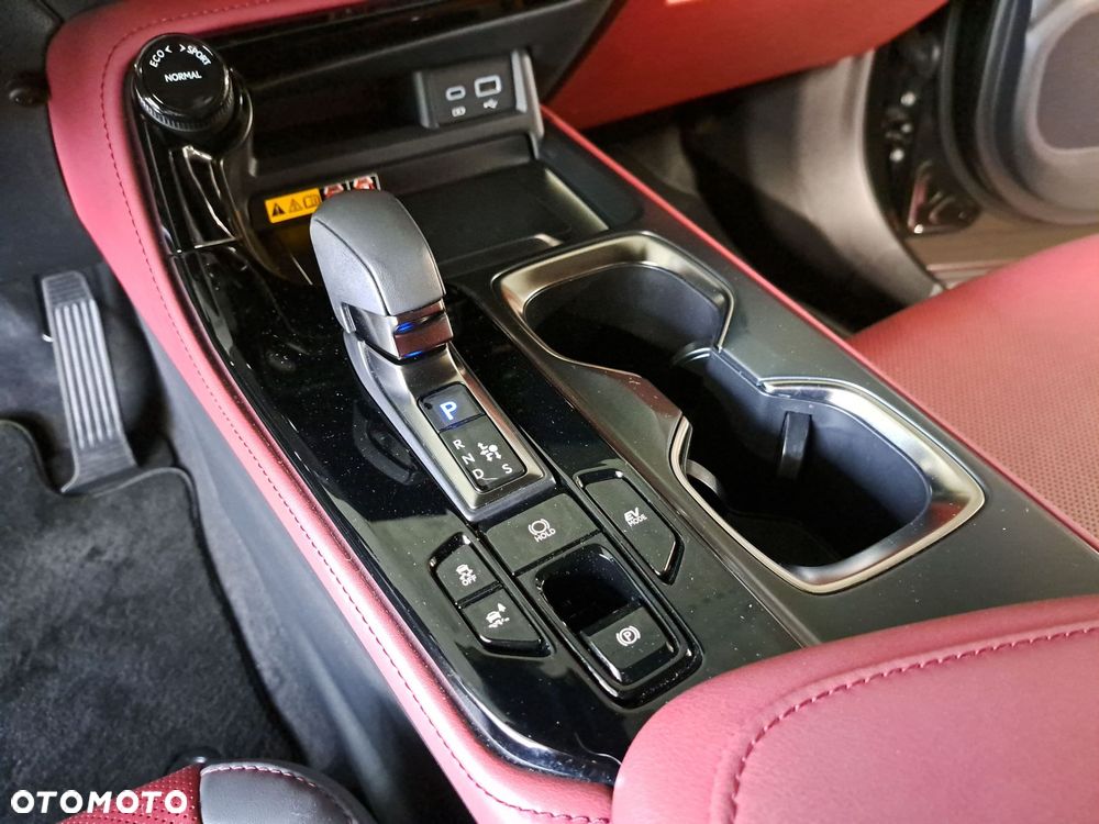 Lexus NX 350h Prestige AWD - 28