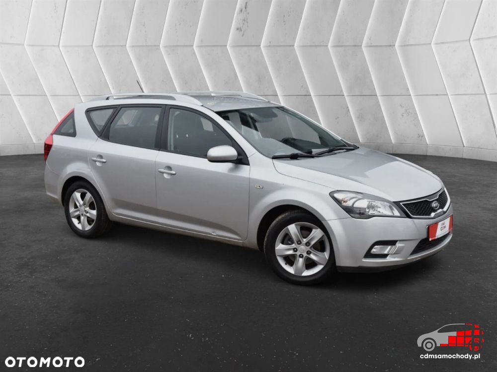 Kia Ceed - 4
