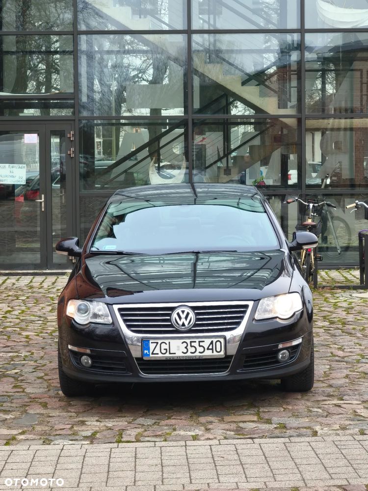 Volkswagen Passat 2.0 TDI DPF Highline - 4