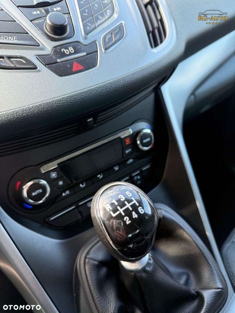 Ford Grand C-MAX - 33