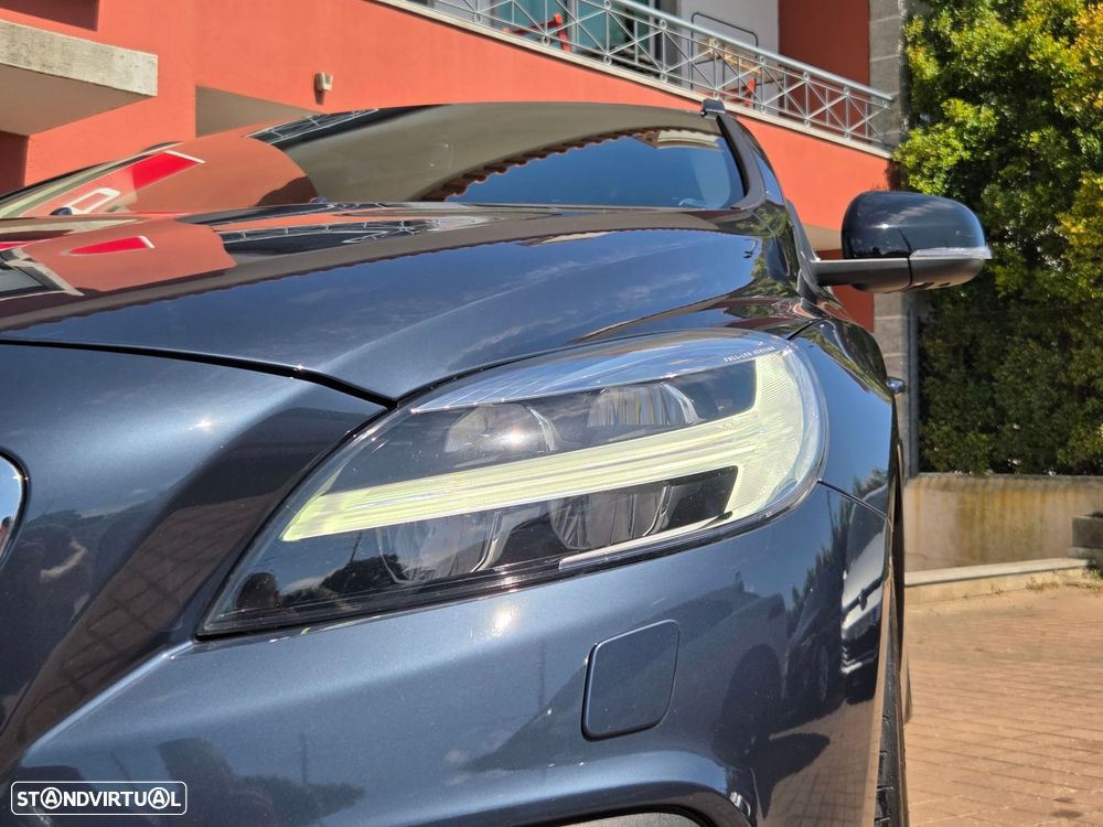 Volvo V40 Cross Country 1.5 T3 Pro Geartronic - 10