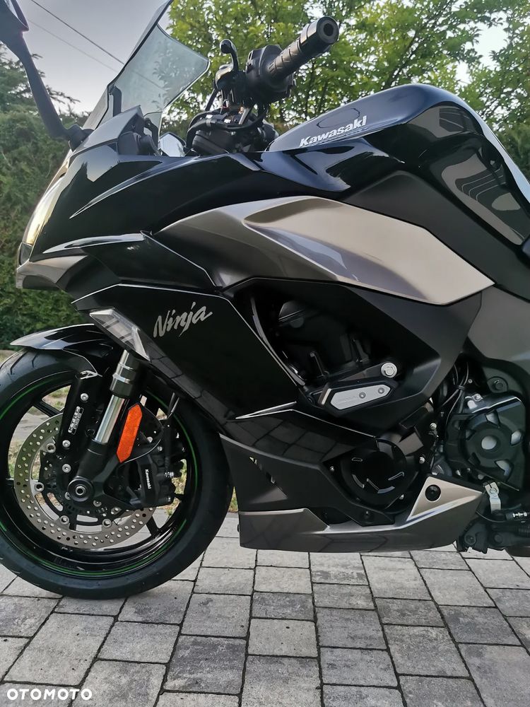 Kawasaki Ninja 1000 SX - 12