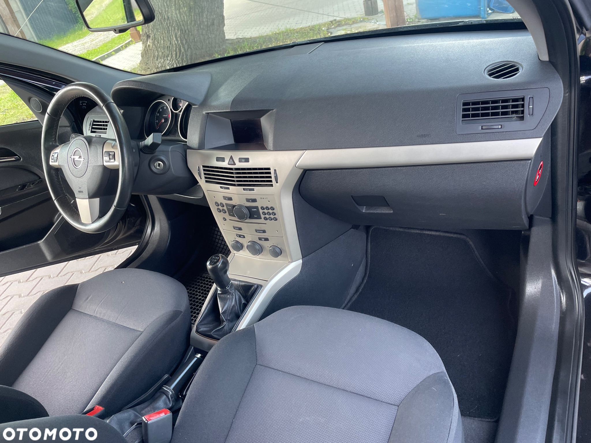 Opel Astra 1.4 - 8