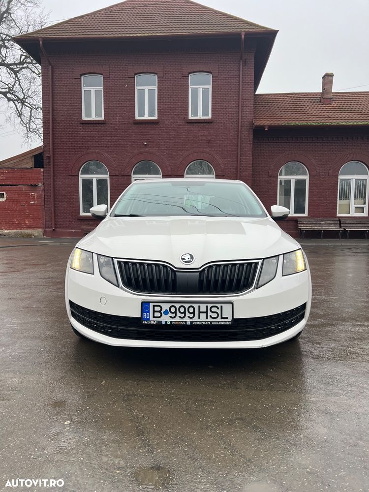 Skoda Octavia - 3