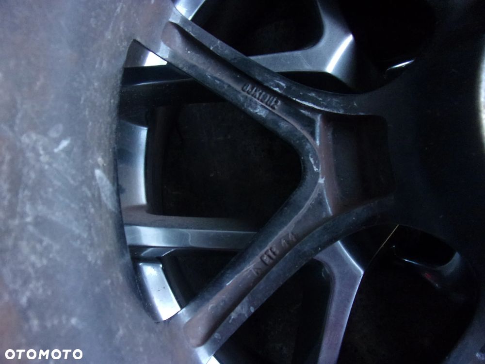 Alufelgi BORBET VW 225/35 ZR19 Hankook Ventus V12 evo2 8Jx19H2 ET44 - 2