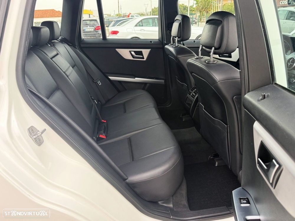 Mercedes-Benz GLK 200 CDI (BlueEFFICIENCY) - 12