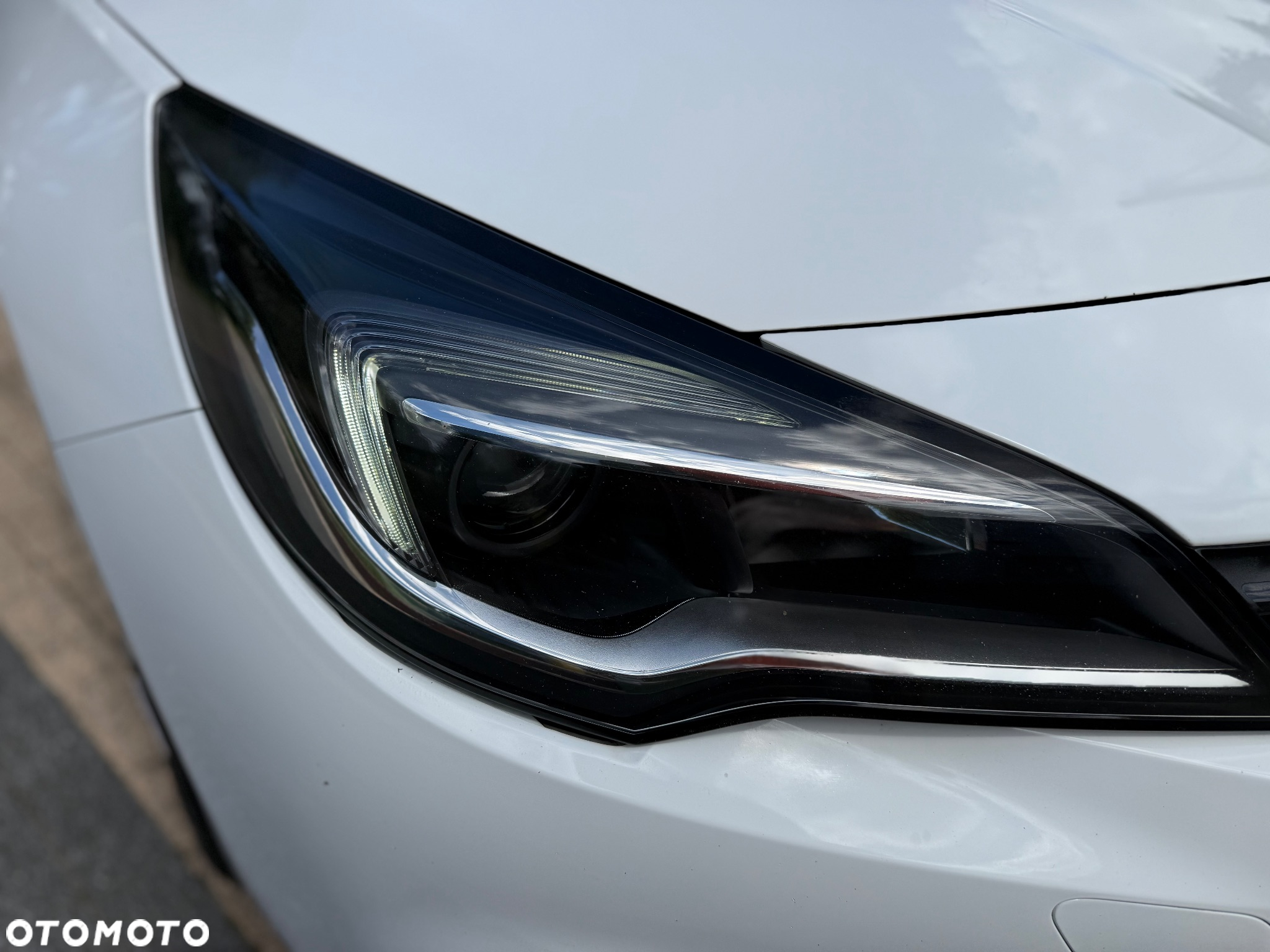Opel Astra V 1.0 T Essentia S&S - 5