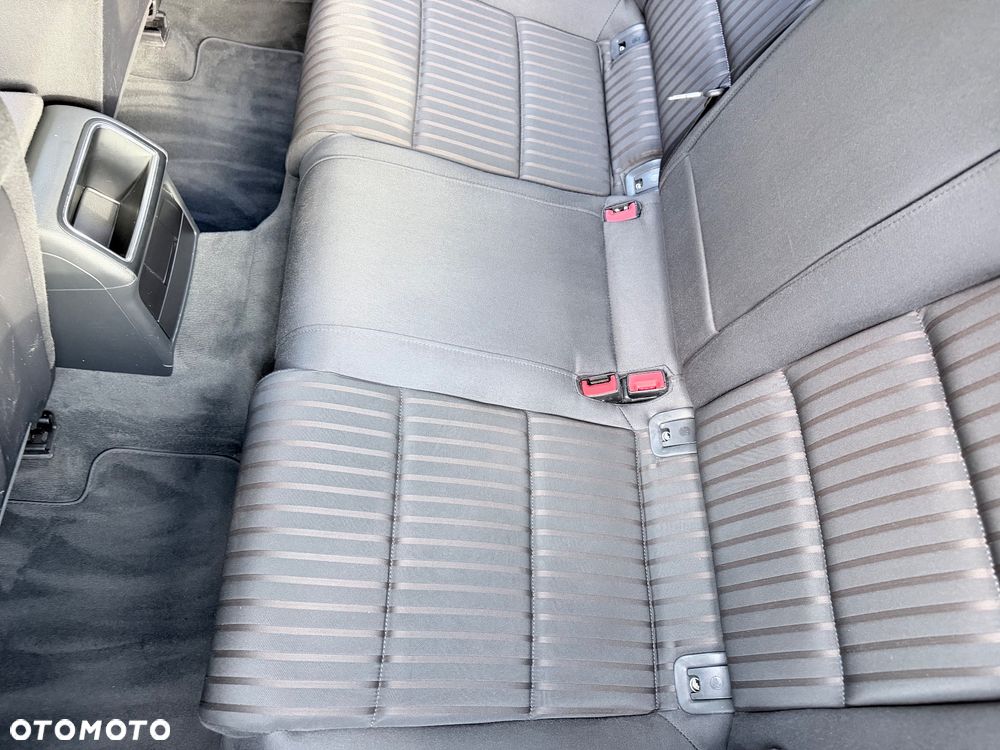 Audi A4 Avant 2.0 TDI DPF multitronic Ambiente - 6