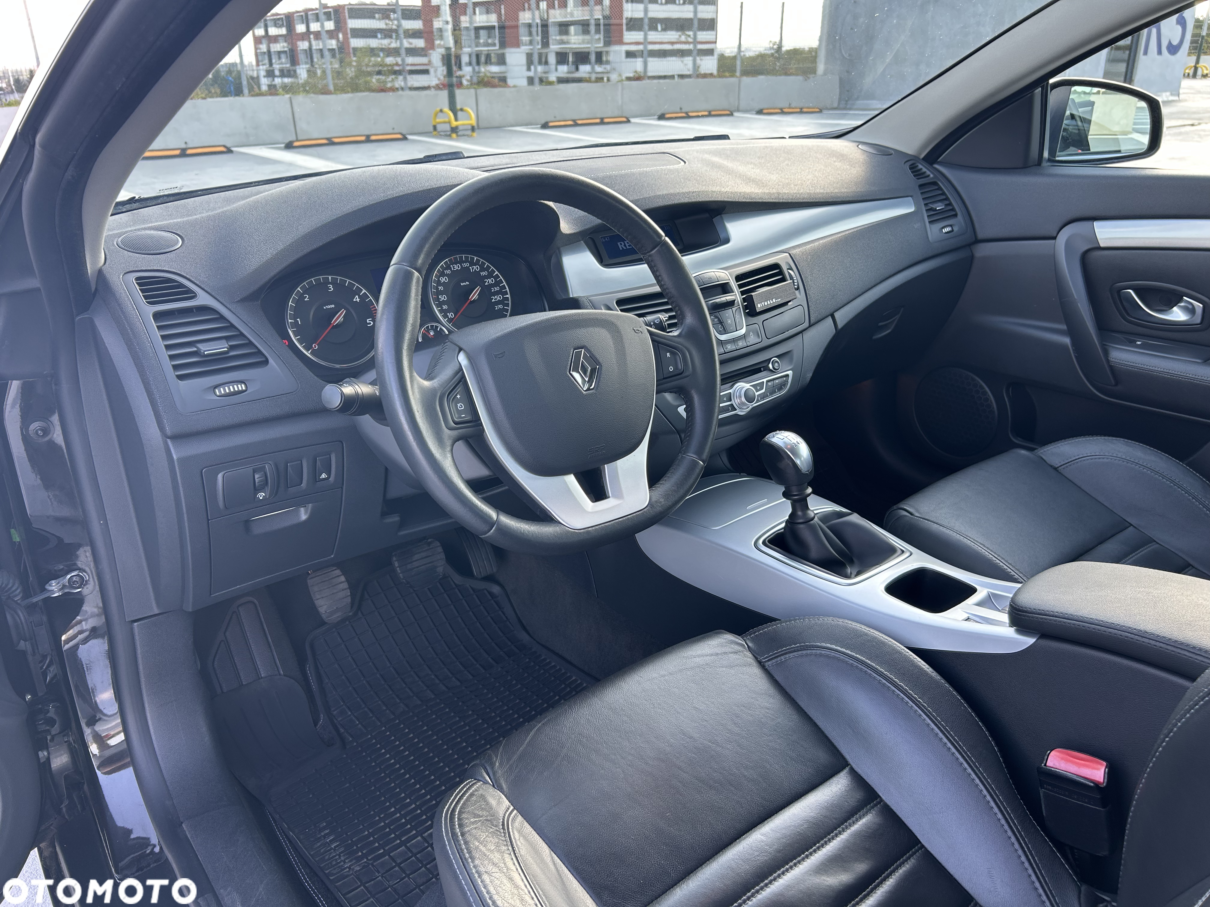 Renault Laguna 2.0 dCi Monaco GP2 - 17