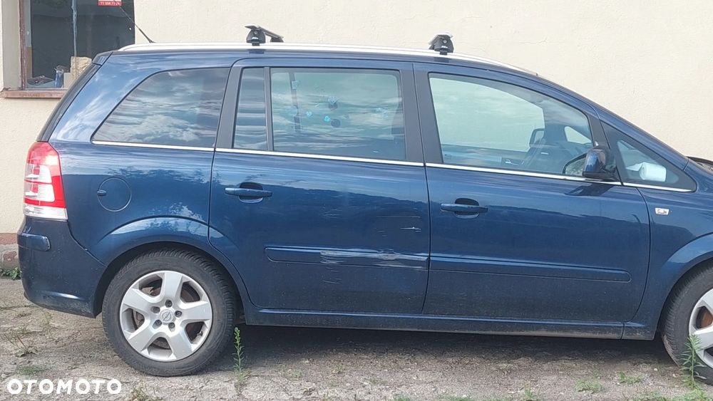 Opel Zafira 1.8 Enjoy - 22