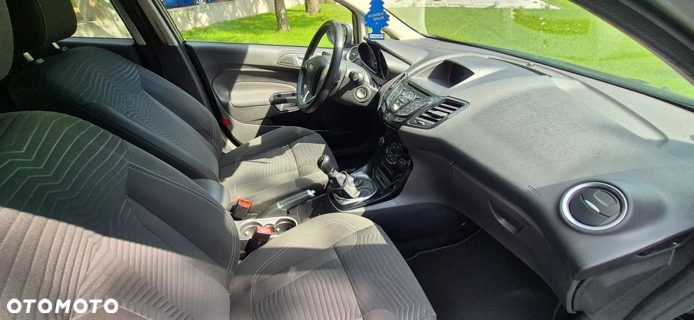Ford Fiesta 1.6 TDCi Titanium - 13