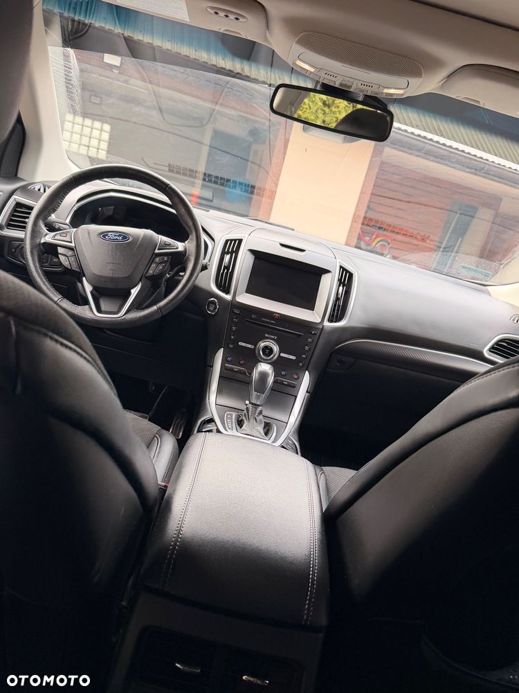 Ford Edge - 10