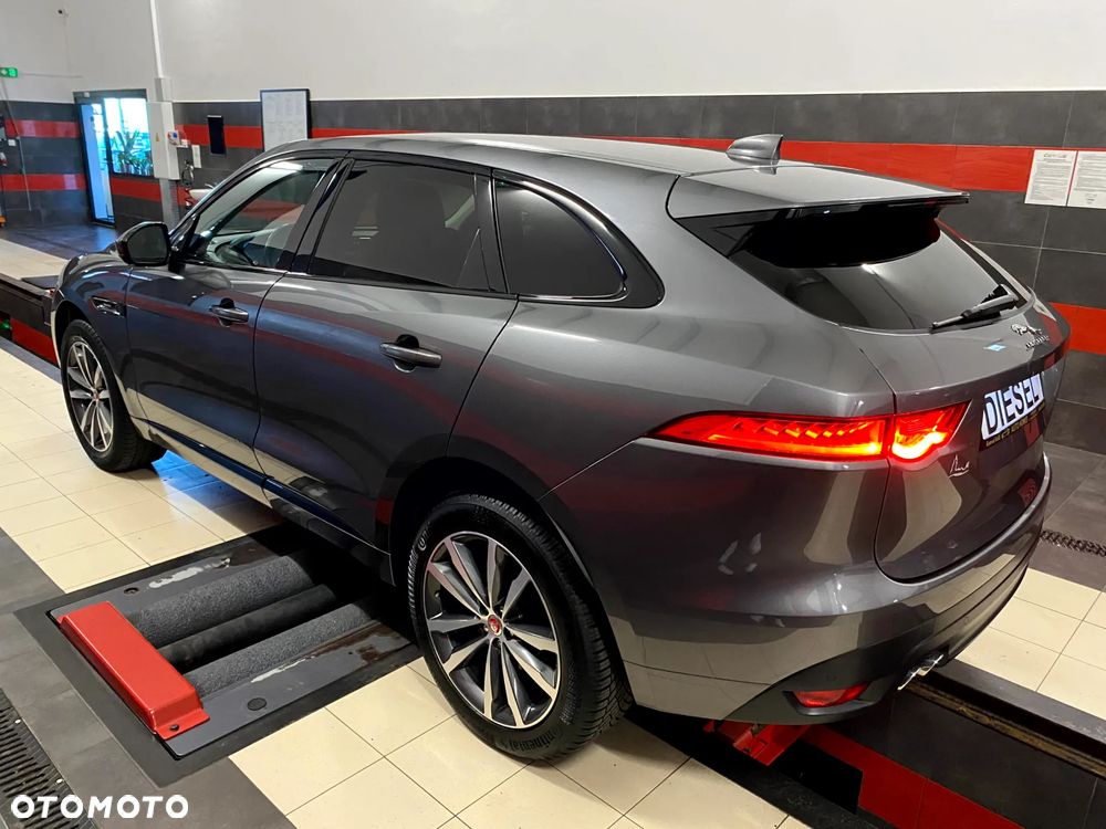 Jaguar F-Pace 20d R-Sport - 15