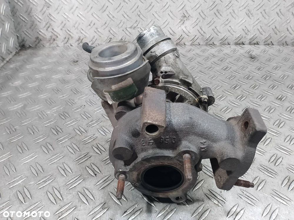 TURBINA RENAULT LAGUNA II LIFT H8200347344 761661-1 2.0 DCI - 7