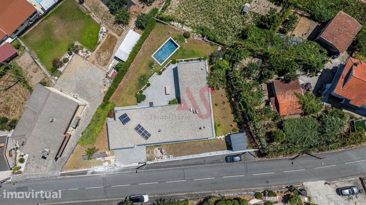 Moradia T3 Moderna com Piscina e Vistas Panorâmicas - Grande imagem: 5/35
