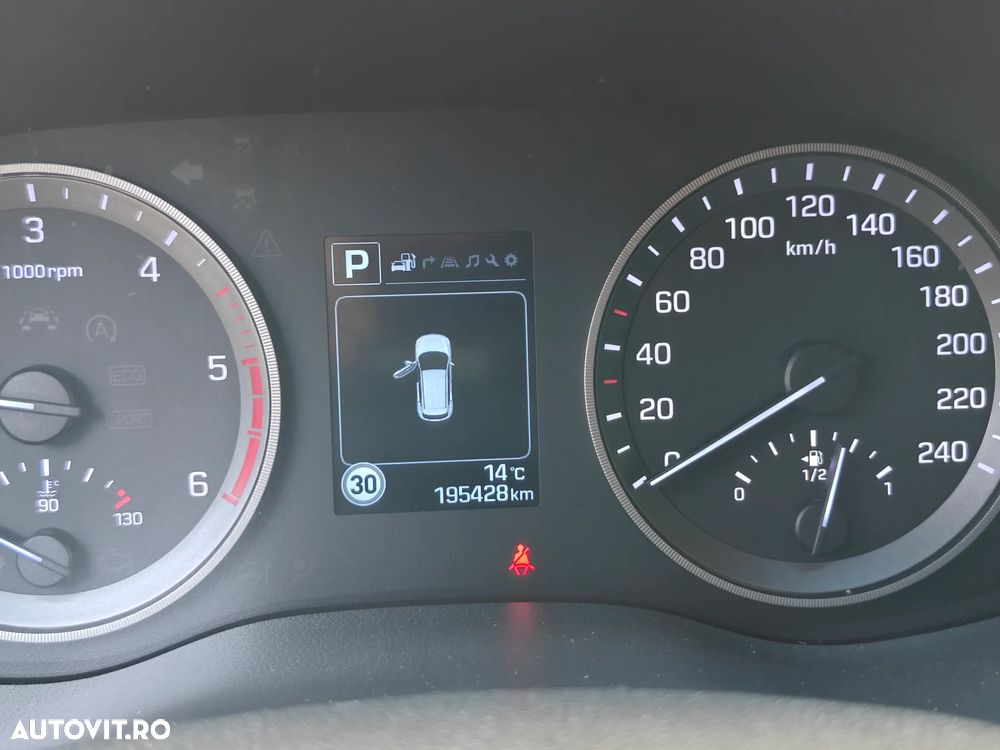 Hyundai Tucson 2.0 CRDI 4WD Automatik Passion Plus - 11