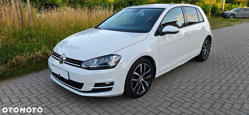 Volkswagen Golf - 2