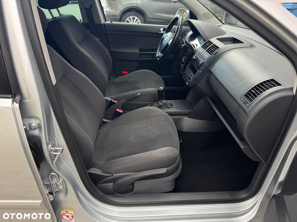 Volkswagen Polo - 10