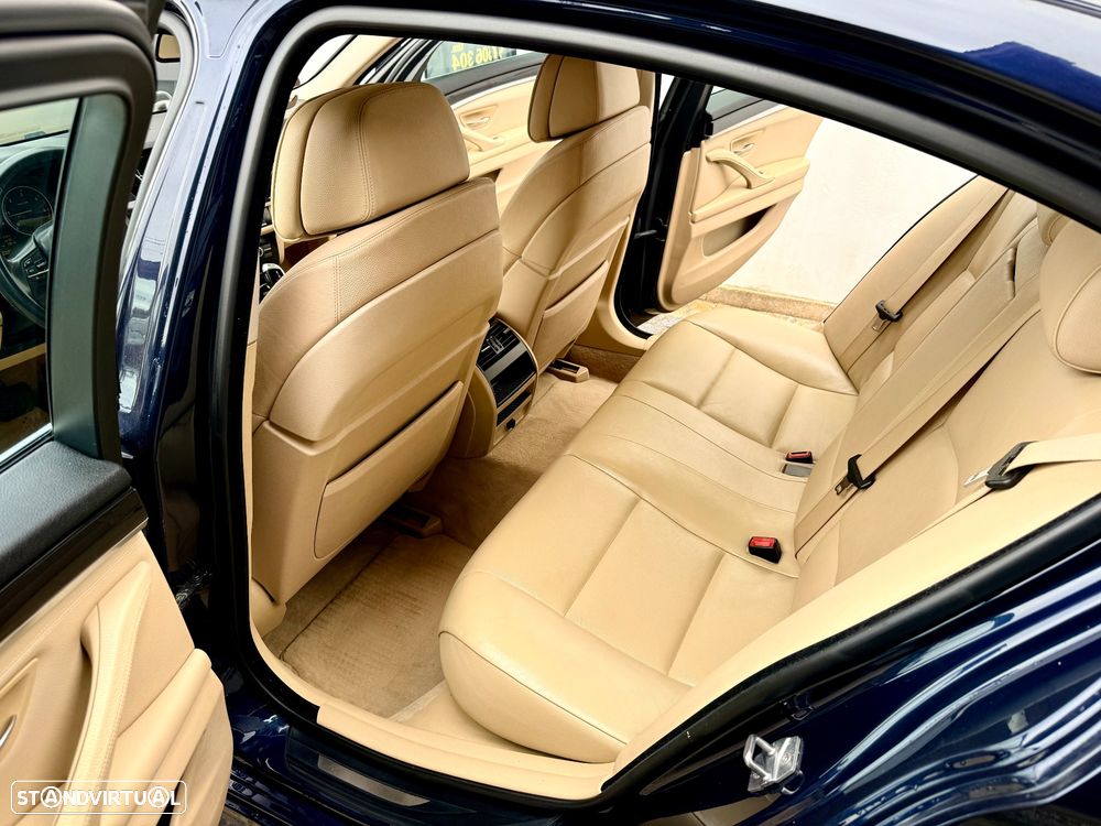 BMW 520 d Pack M Auto - 48
