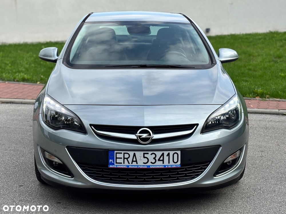 Opel Astra 1.4 ecoFLEX Cosmo - 4