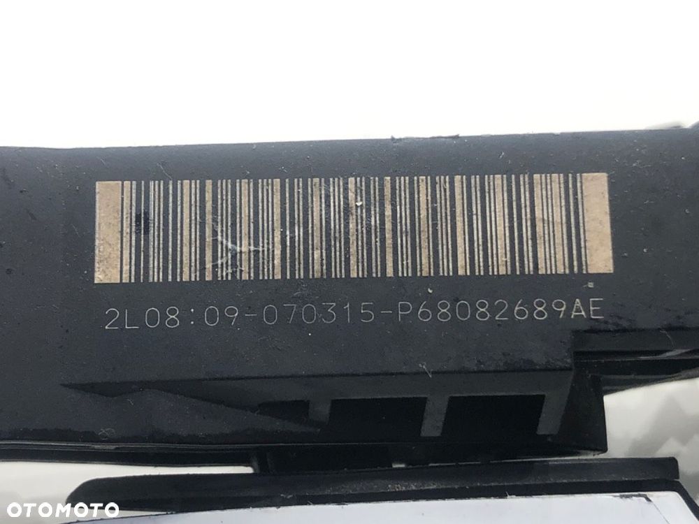 KLAMKA ZEWNĘTRZNA LEWY TYŁ - 191.00 PLN - JEEP CHEROKEE (KL) 2013 - 2022 3.2 V6 200 kW [272 KM] - 5