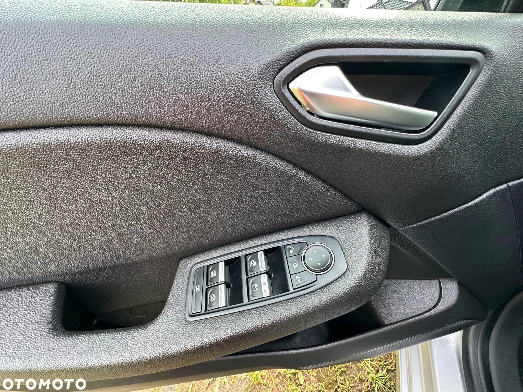 Renault Clio - 11