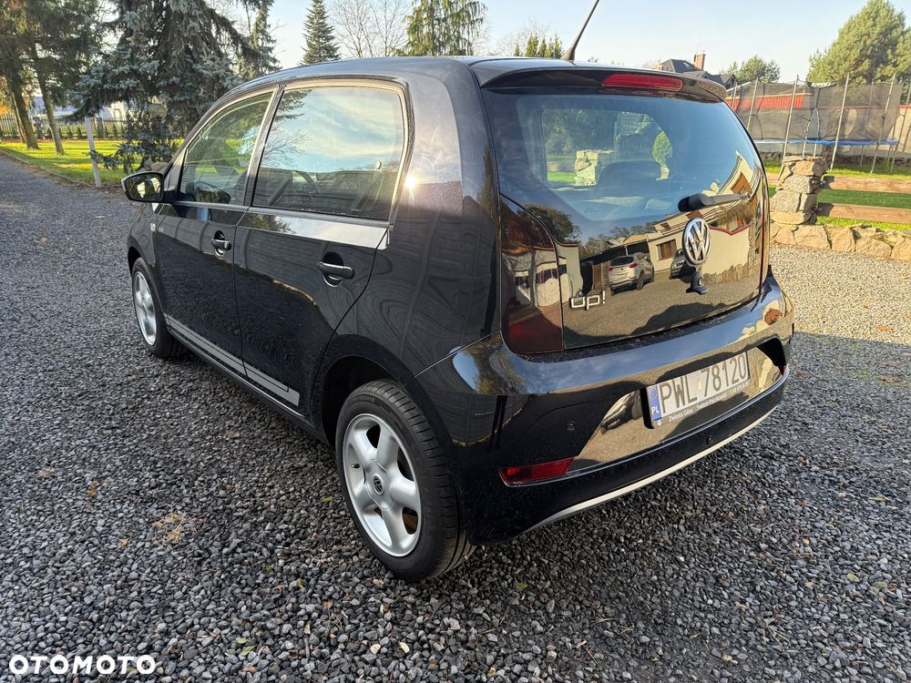 Volkswagen up! club - 19