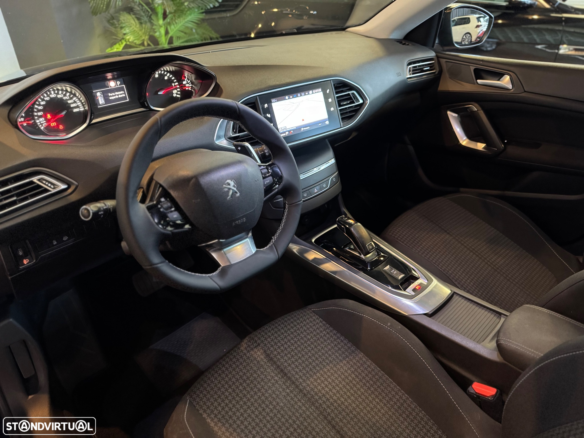 Peugeot 308 SW BlueHDi 130 EAT8 Style - 4