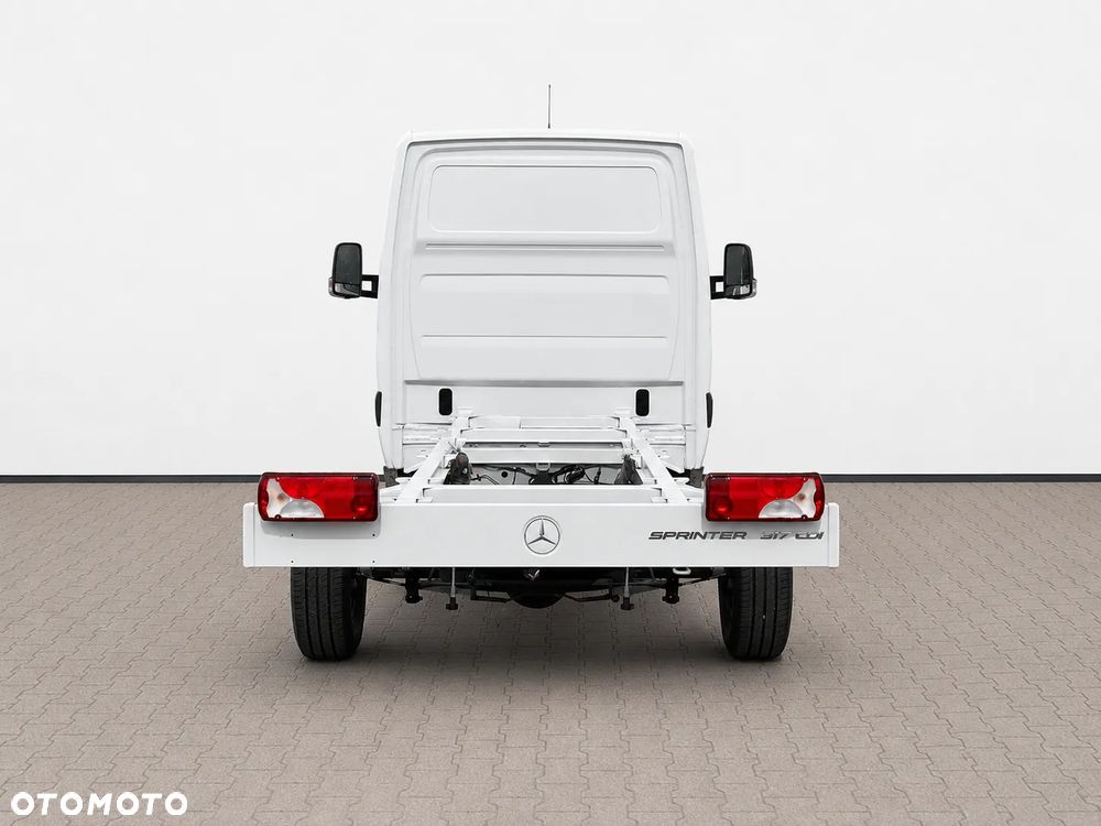 Mercedes-Benz Sprinter - 7