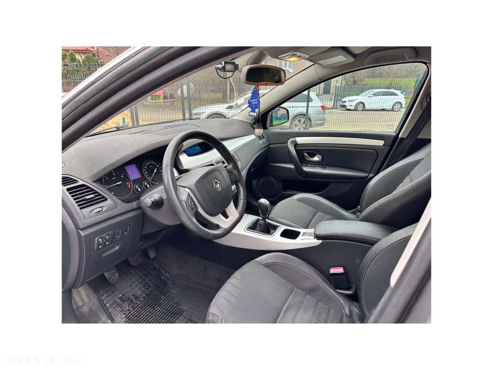 Renault Laguna 2.0 DCi Dynamique - 13