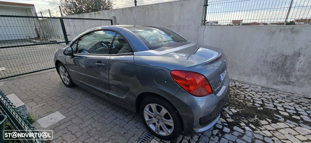 Peugeot 207 CC - 2