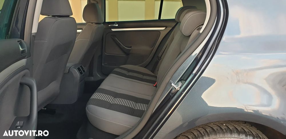 Volkswagen Golf 1.6 United - 10