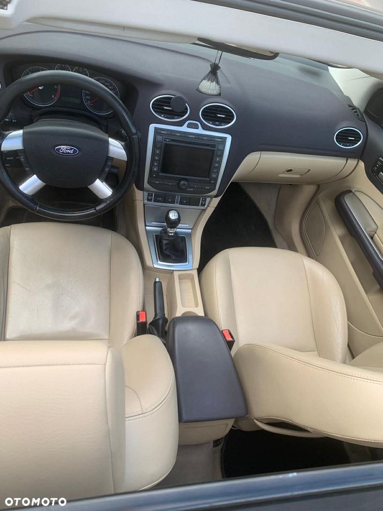 Ford Focus 2.0 TDCi DPF Titanium - 8