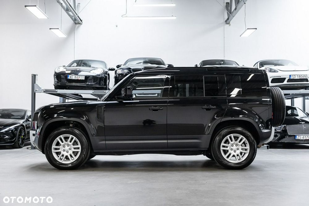 Land Rover Defender - 8