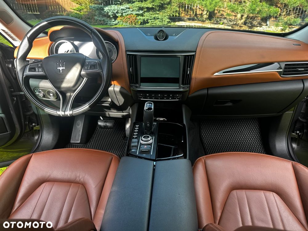 Maserati Levante - 13