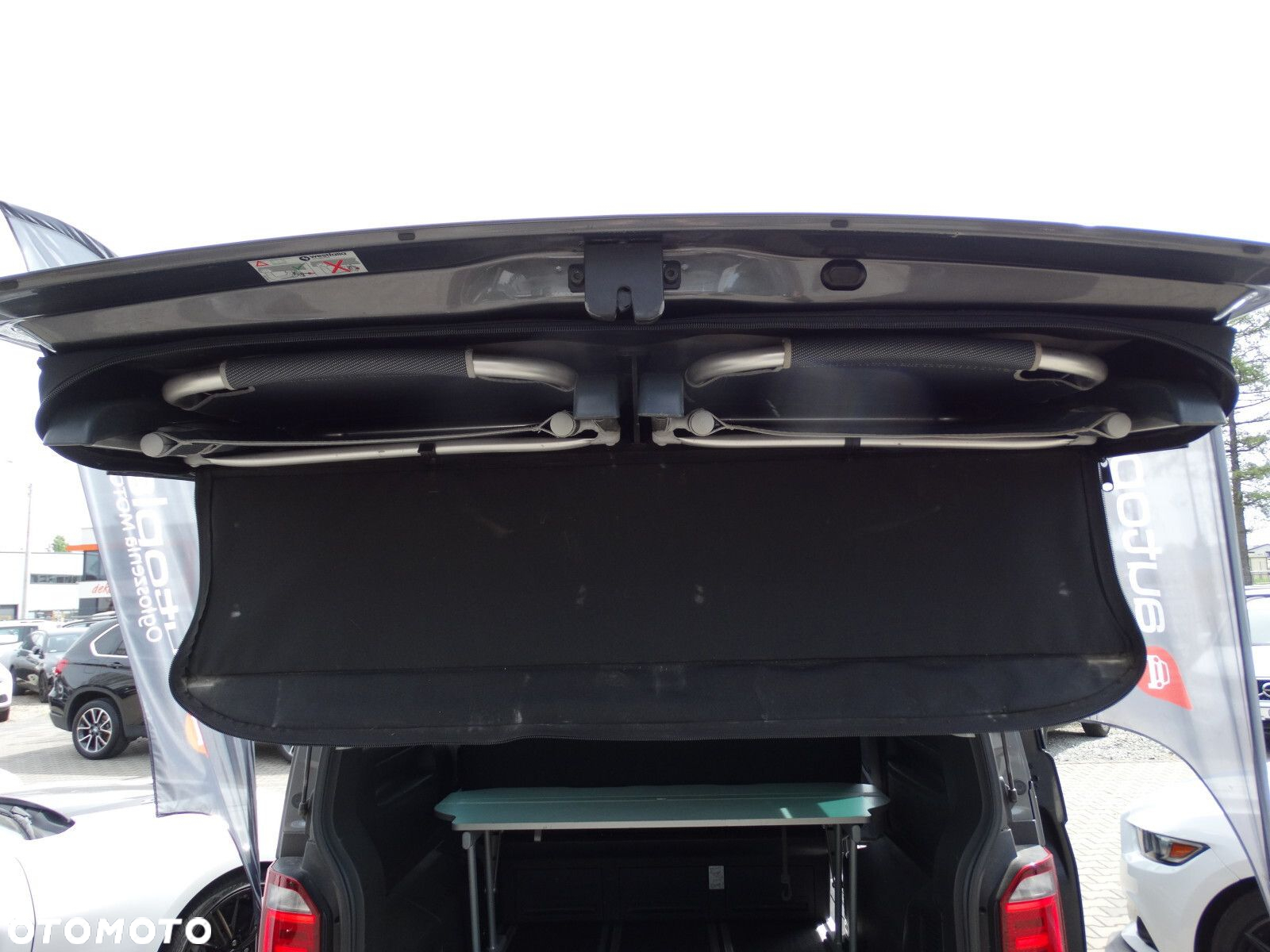 Volkswagen California - 14