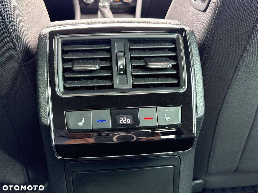 Skoda Superb 2.0 TDI SCR Style DSG - 34