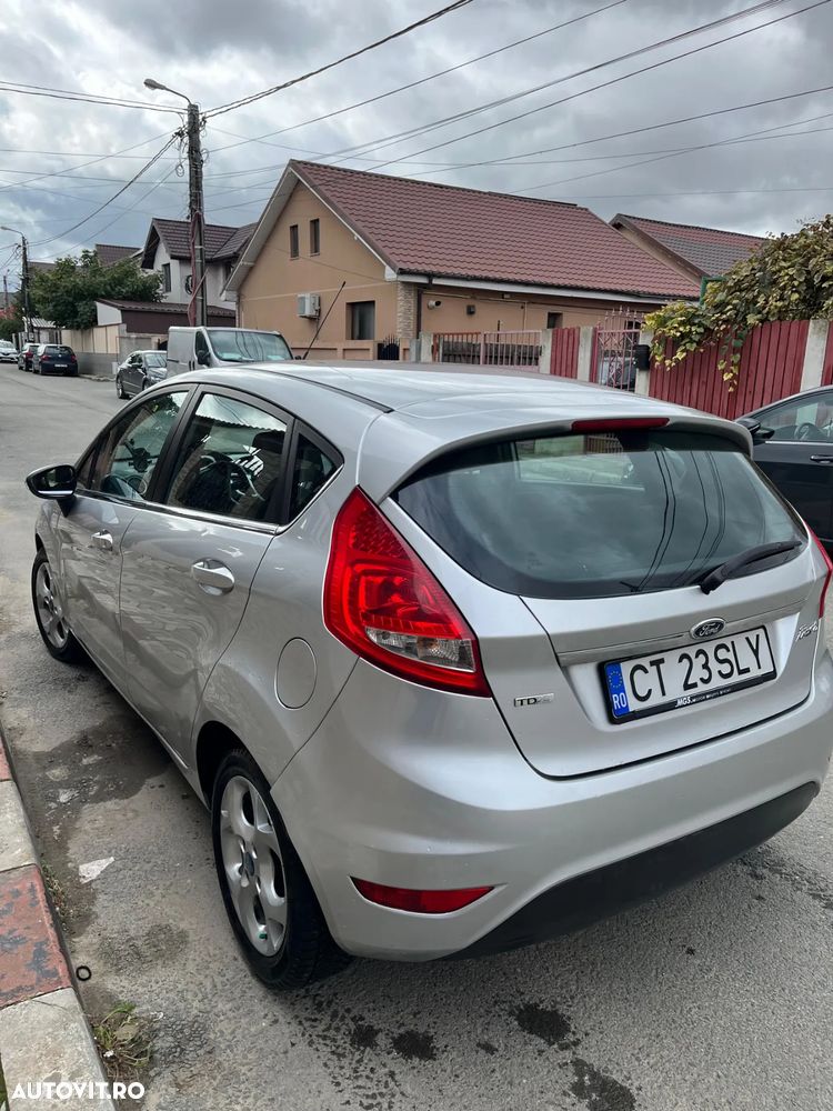 Ford Fiesta - 4