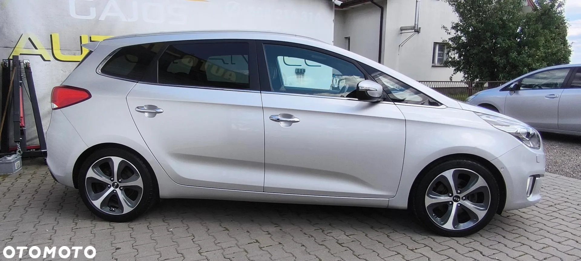 Kia Carens 1.7 CRDi XL 7os - 4