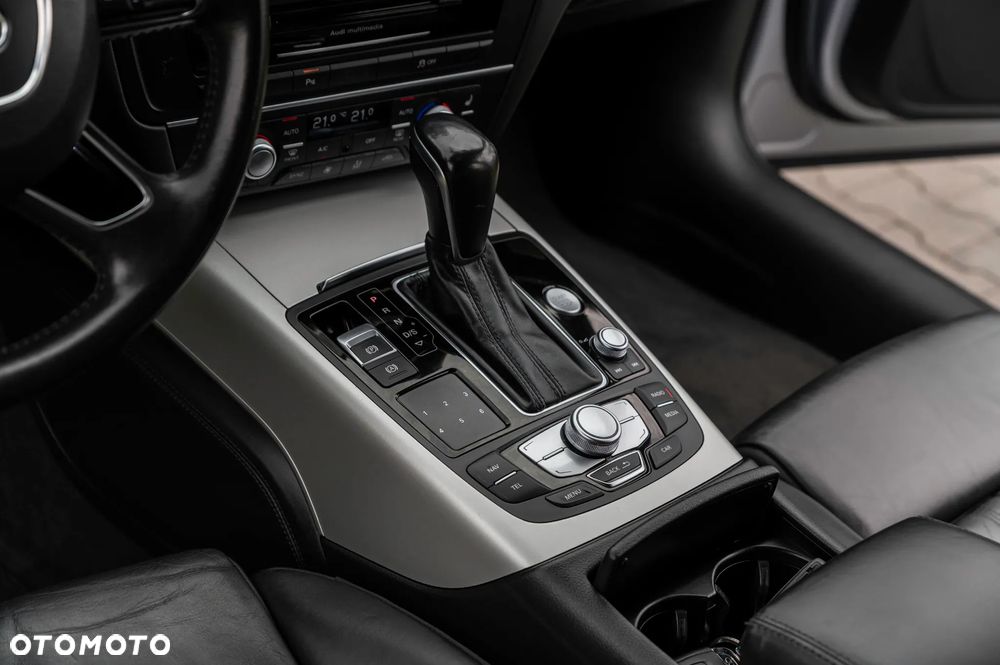 Audi A6 Avant 2.0 TDI Ultra S tronic - 31