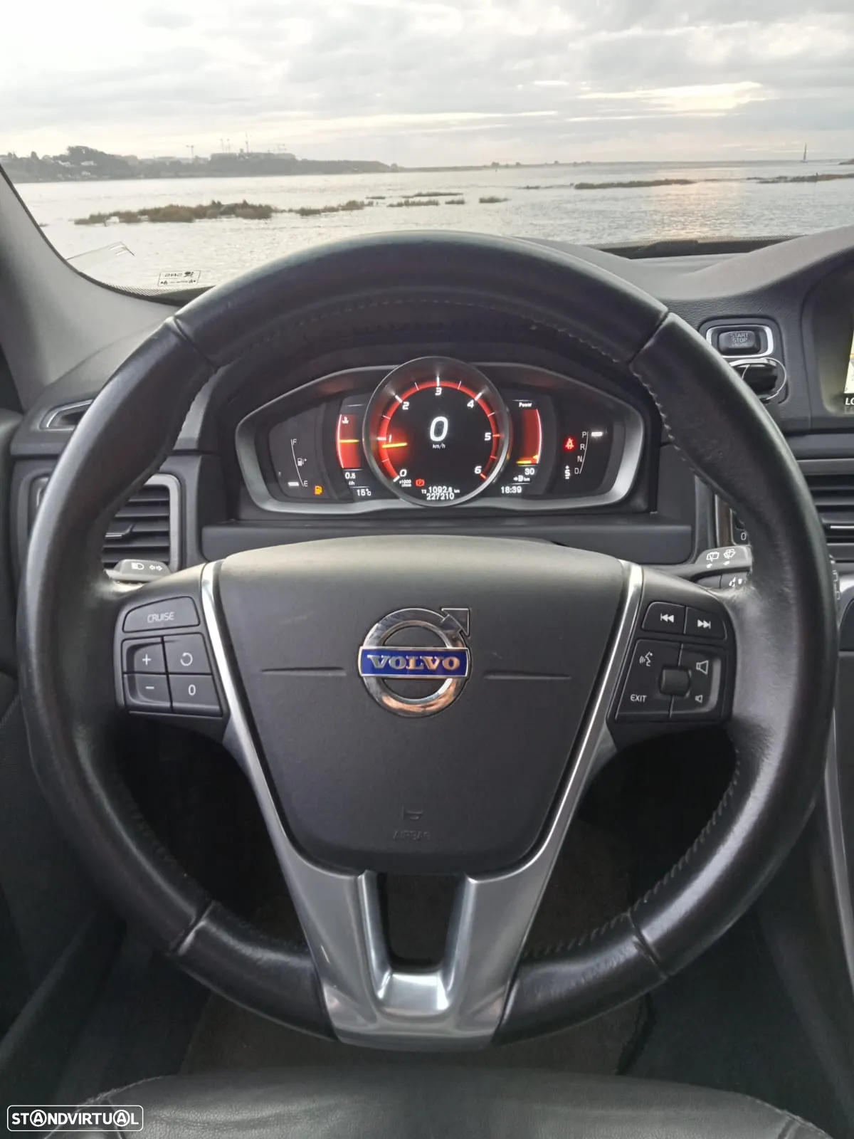 Volvo XC 70 D4 Geartronic Summum - 43