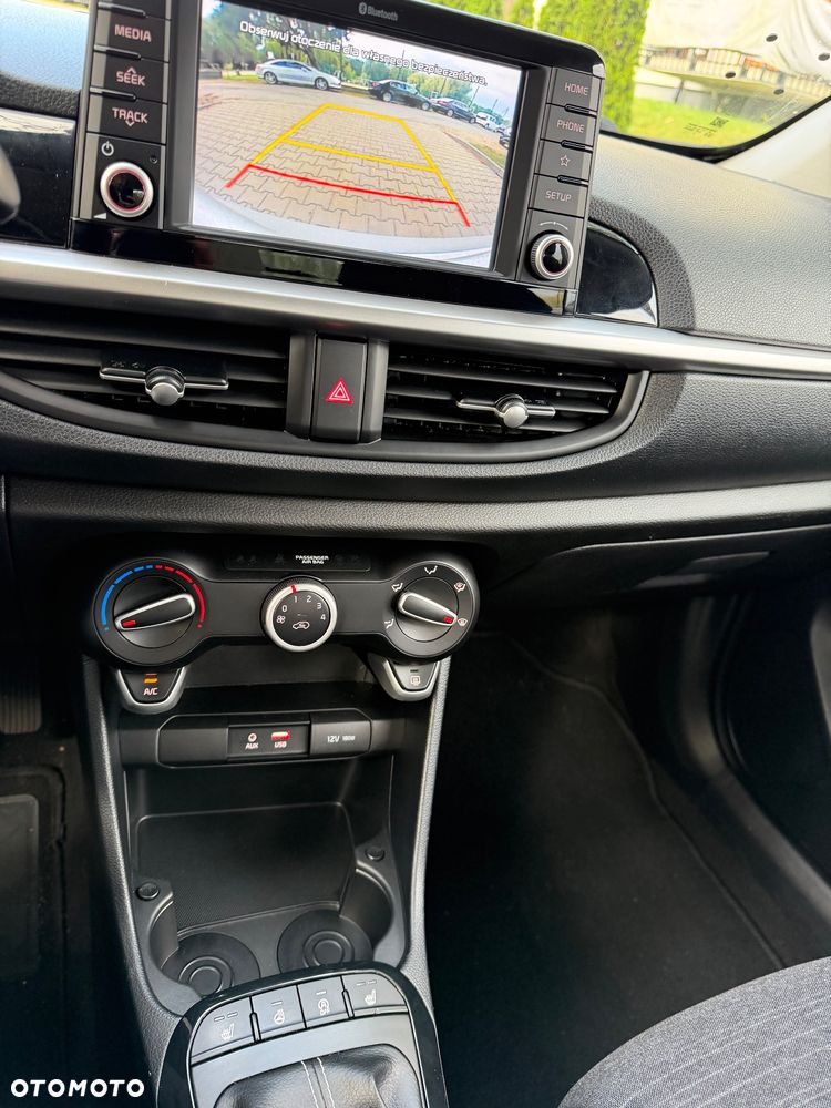 Kia Picanto - 23
