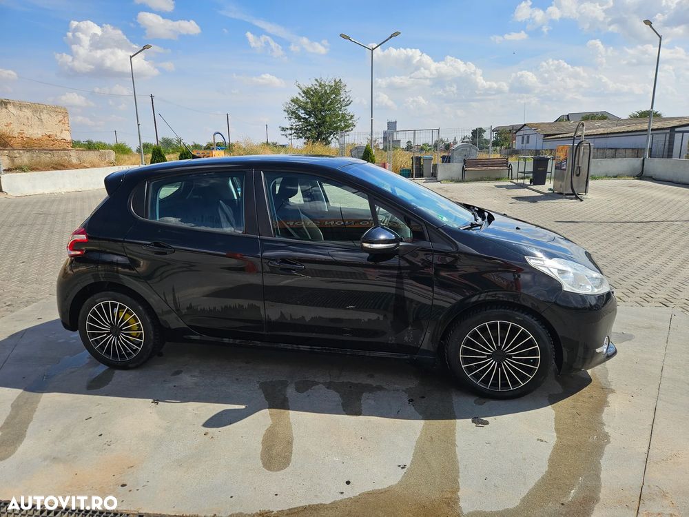 Peugeot 208 e-HDi 68 EGS5 Stop&Start Active - 9